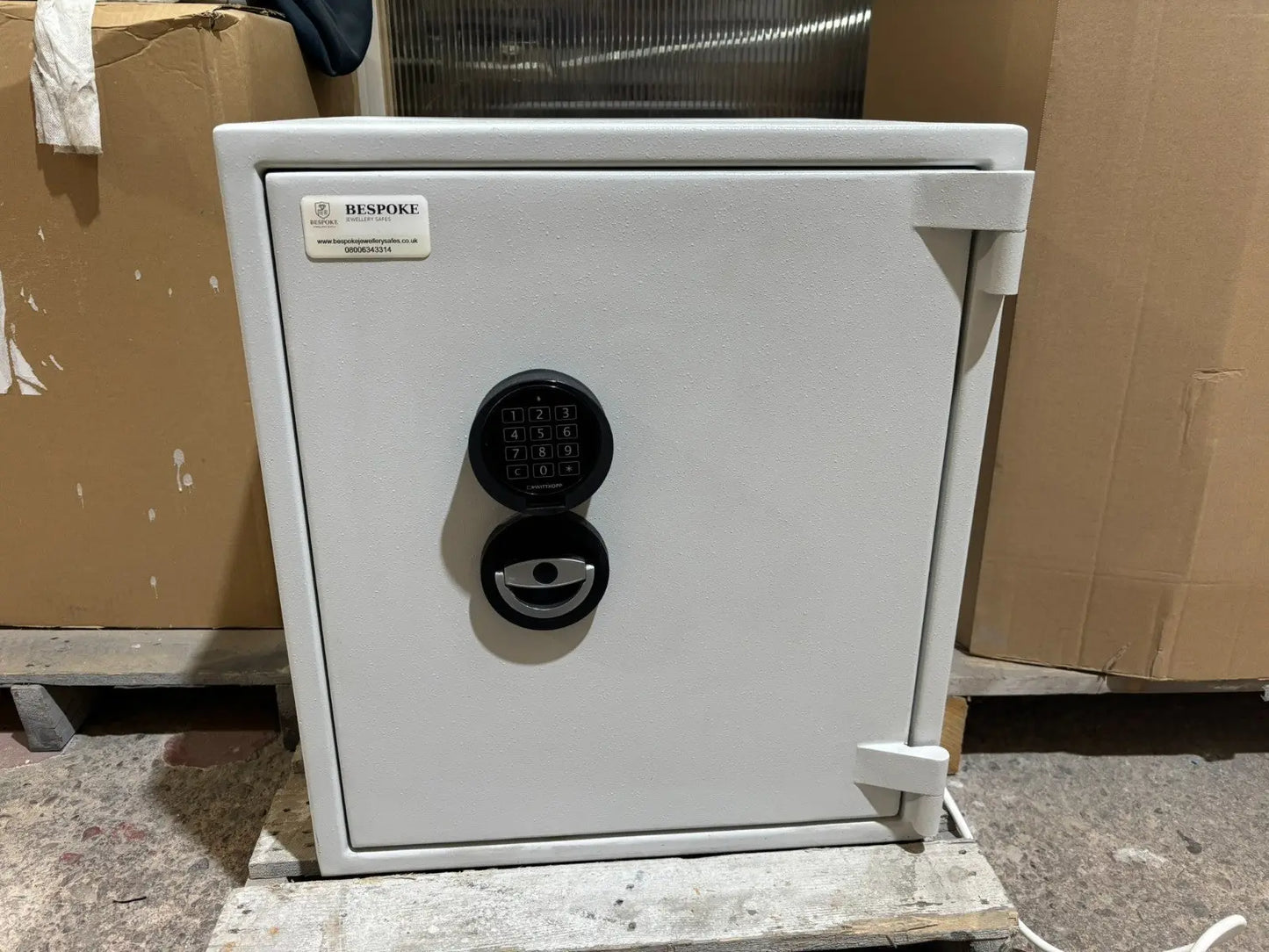 Securikey Grade 0 Bespoke Jewellery Safe with Four Multifunctional Watch Winders - Bespoke Jewellery Safes